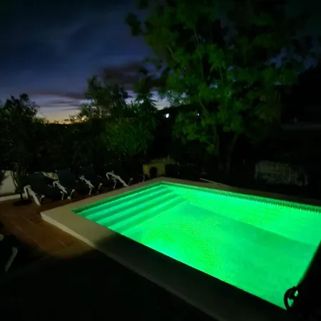 Holiday home Charming With Heated Pool - Pass The Keys