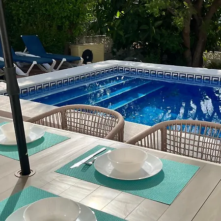 Stunning Heated Pool - Pass The Keys